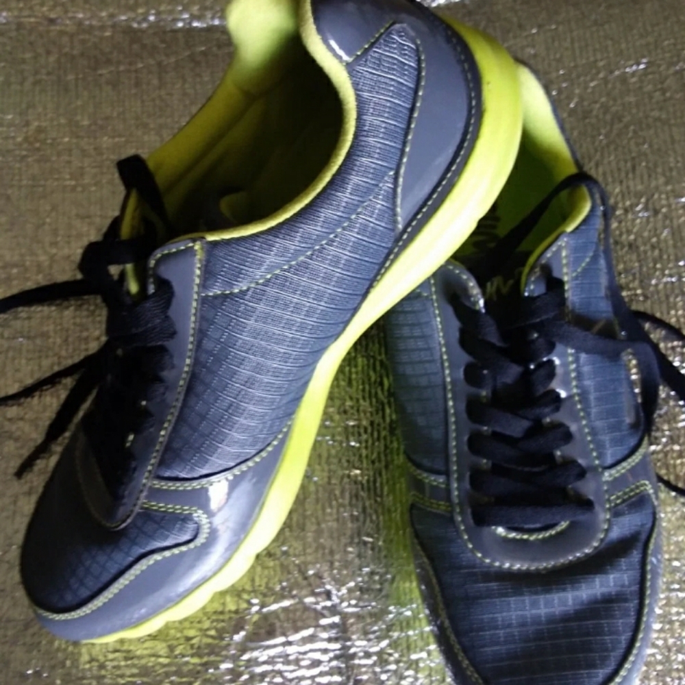 Sz.37 Womens Zumba Fitness Shoes